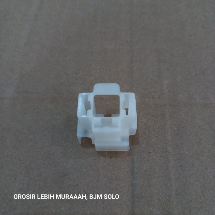 SOKET SEAL BEAM H4 UTILUX KOSONGAN