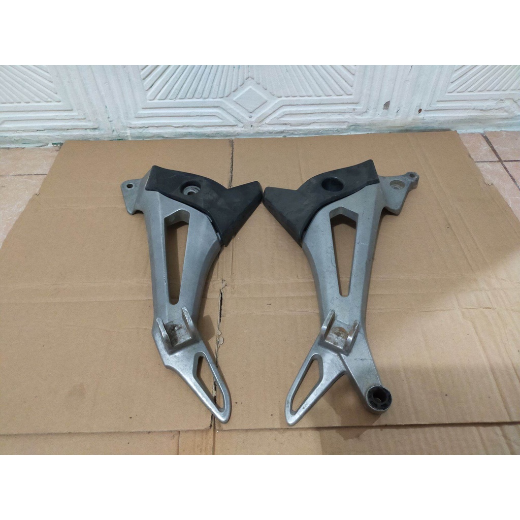 FOOTSTEP BELAKANG SUPRA X 125 DOBEL DISK DD