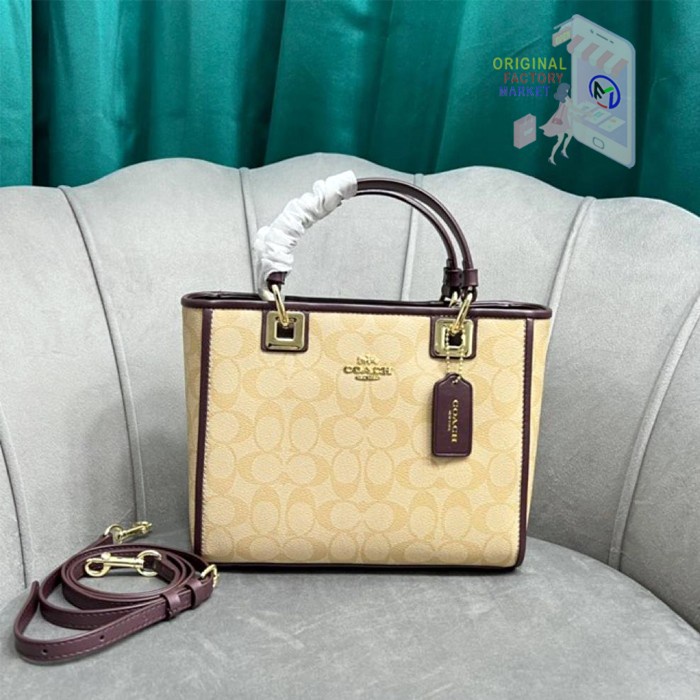 TAS 57568 Lady Diana Perry Tote Classic Light Oxblood Lls