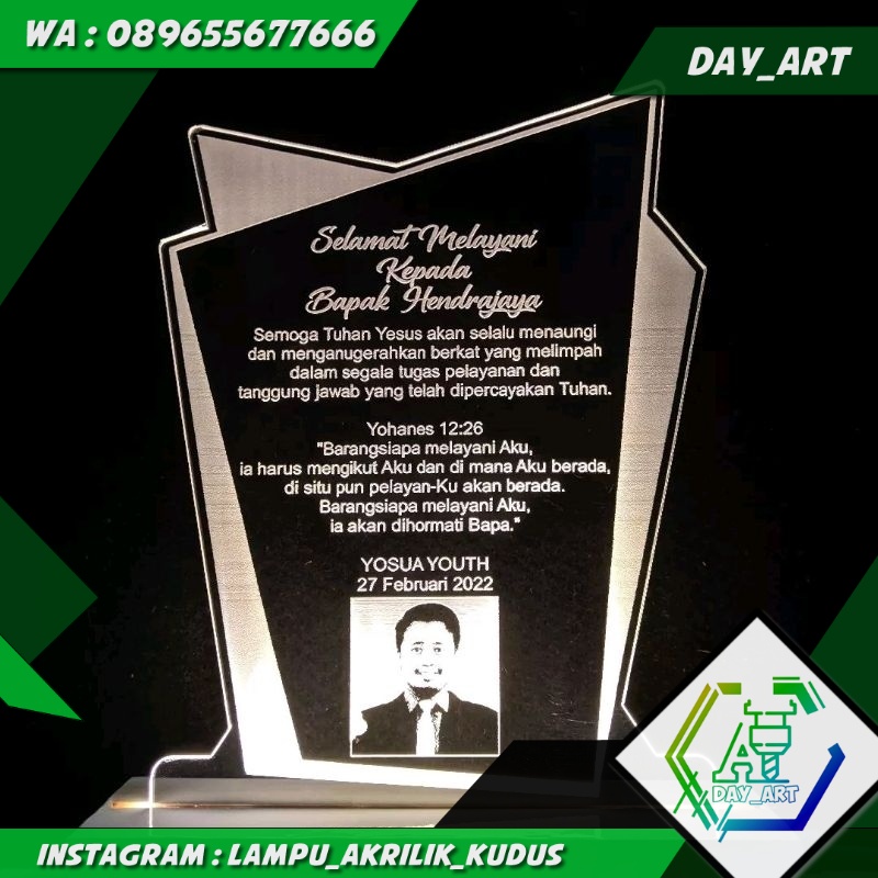 Plakat lampu akrilik custom