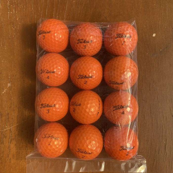 [Ori] Bola Golf Titleist orange