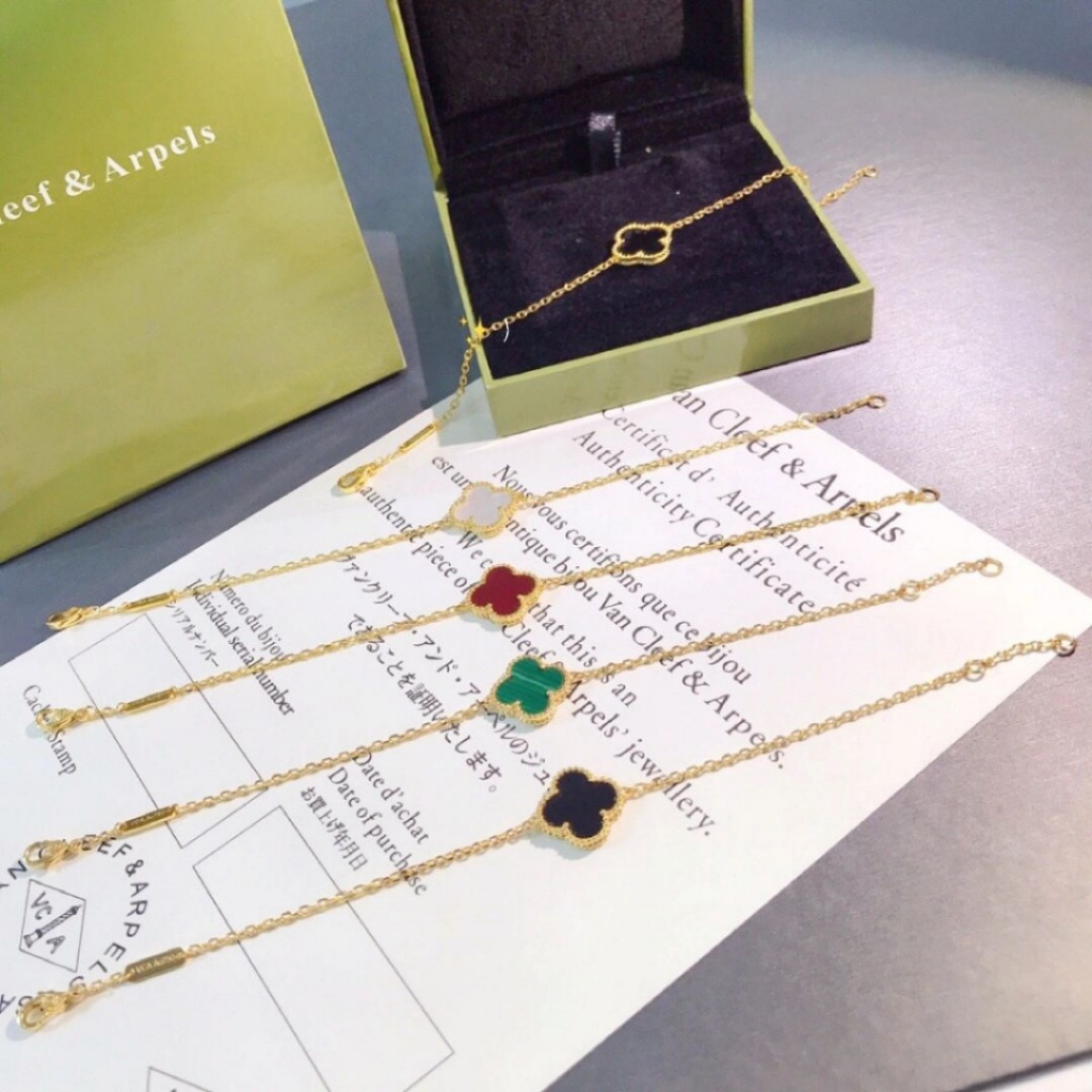 Gelang Emas Van Cleef  Bracelet Fashion Accessories Gold White Gelang rantai