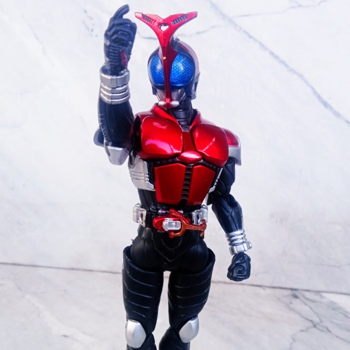 shf Kamen rider Kabuto bootleg version action figure shfiguart - Kabuto