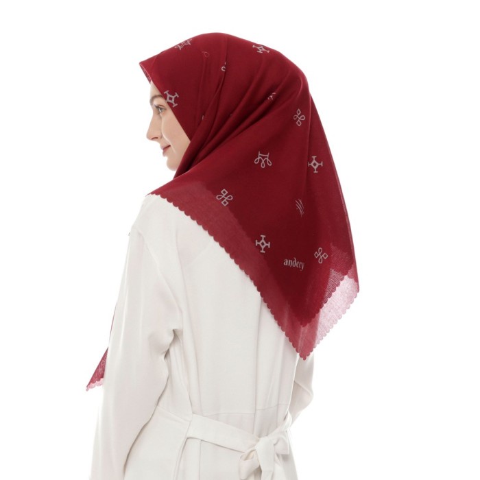 Kerudung Segi Empat Motif Terbaru Hijab Jilbab Voal Laser Cut premium - Maroon