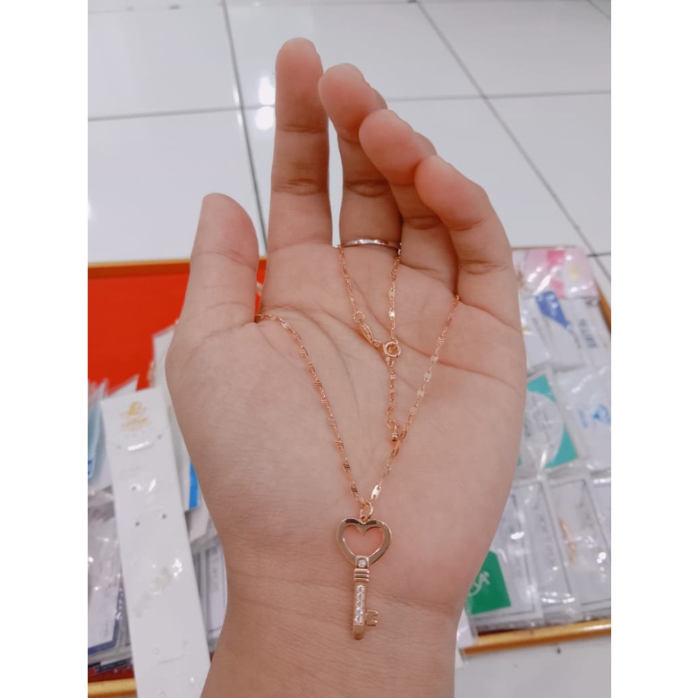 kalung model liontin kunci unik cantik emas asli