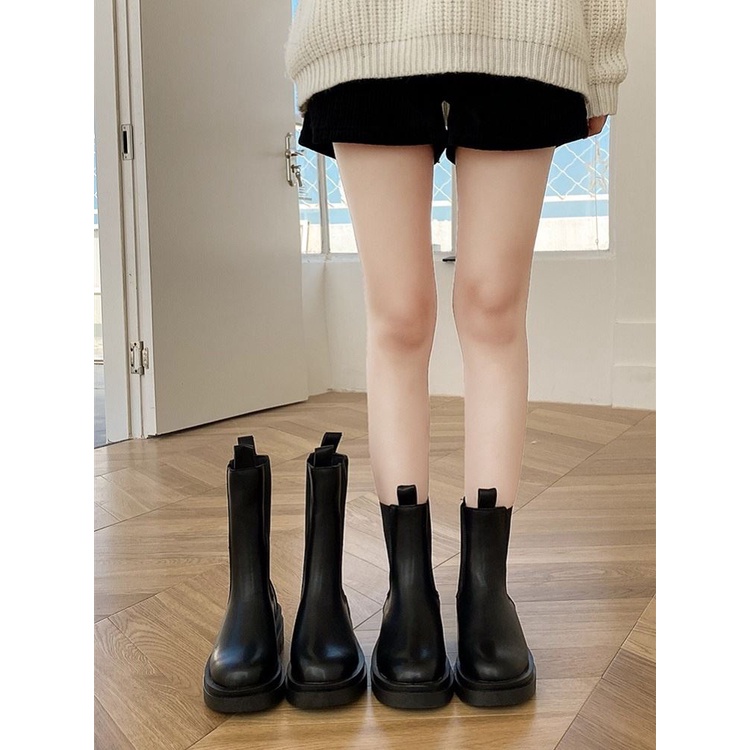 Sepatu bot Martin sepatu bot wanita bagian bawah tebal sepatu bot pendek pertengahan betis wanita