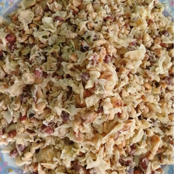 

Classica2106 Remukan Rempeyek Kacang & Keripik Tempe 400Gr Remukan Peyek - Peyek Kacang, Remukan