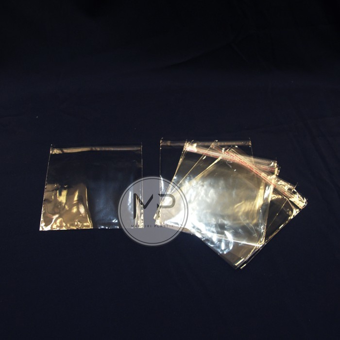 

Plastik OPP Seal Sedang 15.5 x 13cm -- 500pcs
