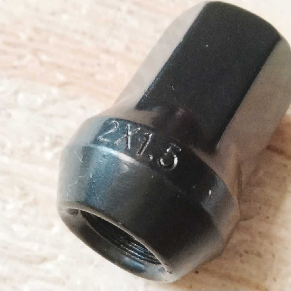 MUR RODA MOBIL VARIASI RAYS 12X1.5/COD