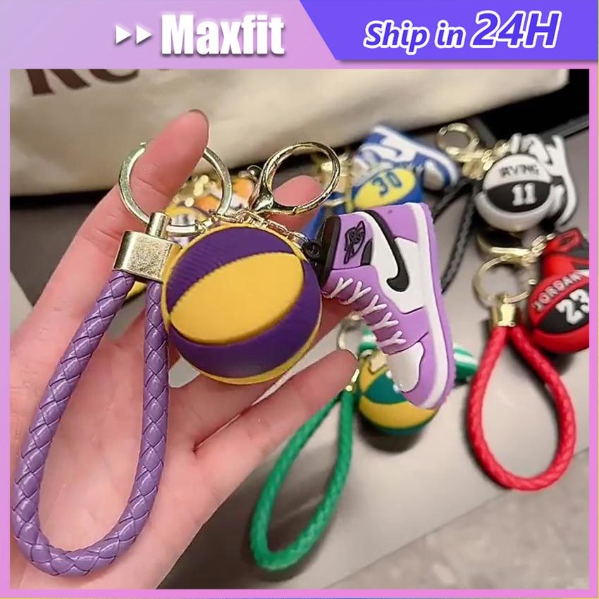 Gantungan Kunci Air Jordan Sepatu Basket dan Bola Basket / Sepatu Bola Basket Keychain Gantungan Tas