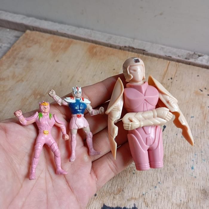 EO99 3 pcs mainan saint Seiya vintage