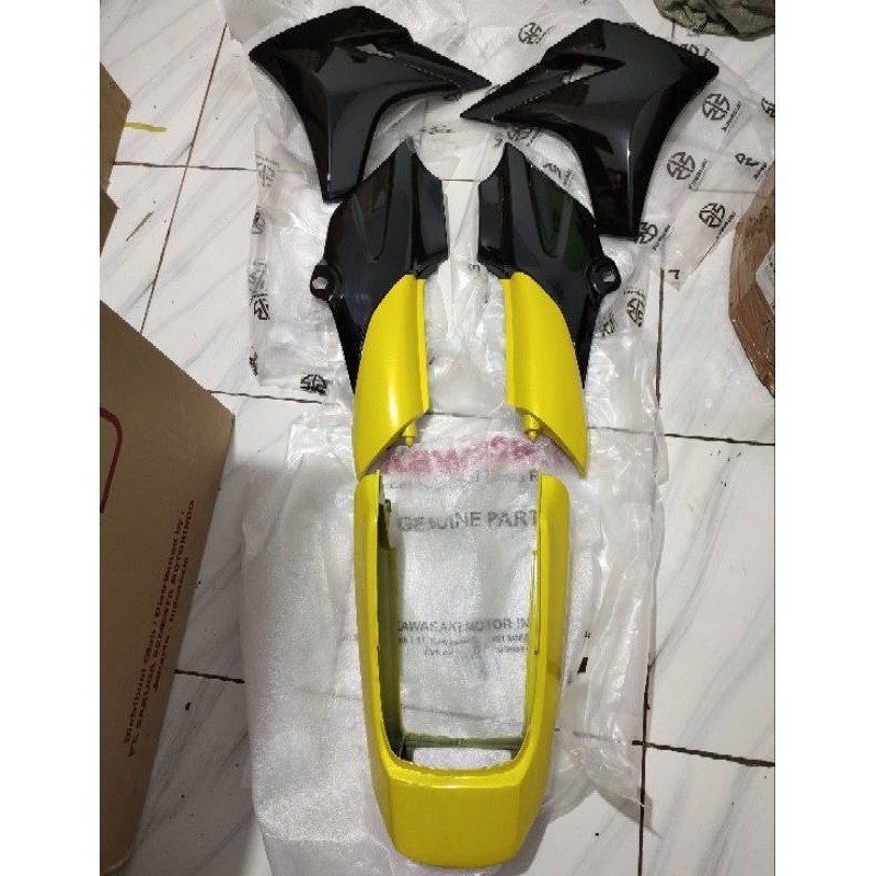 body Ninja R SS  satu set original kawasaki warna kuning ninja SS