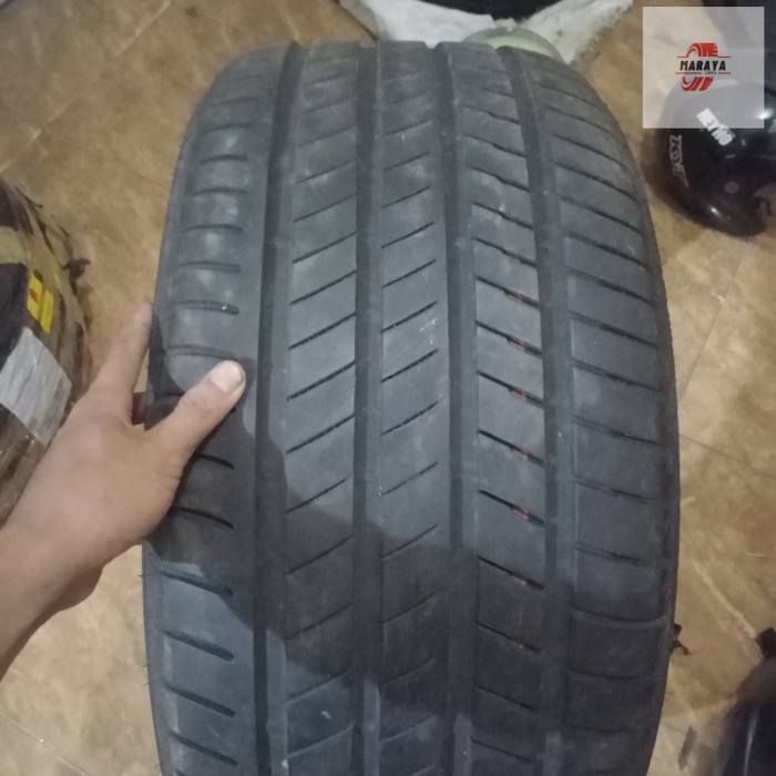 Ban Bridgestone Alenza 001 RFT (Import) 305/40 R20 Copotan