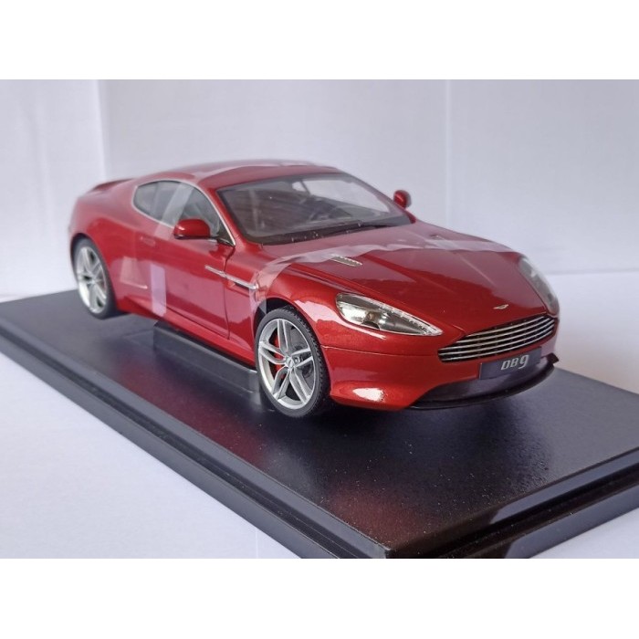 Diecast Miniatur Mobil Aston Martin DB9 Welly Coupe merah Welly 1:18 murah