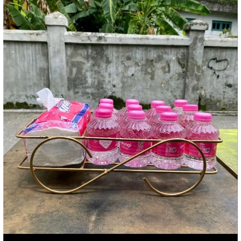 RAK MINUMAN AQUA GELAS MINIMALIS/Rak LEBARAN RAK MINUMAN DAN TEMPAT TISSU TERBARU