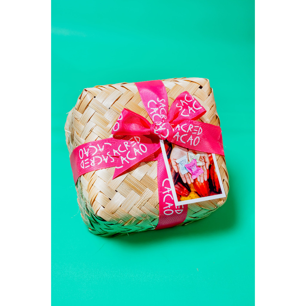 

SACRED HAMPERS | SACRED CACAO SPECIAL HAMPERS
