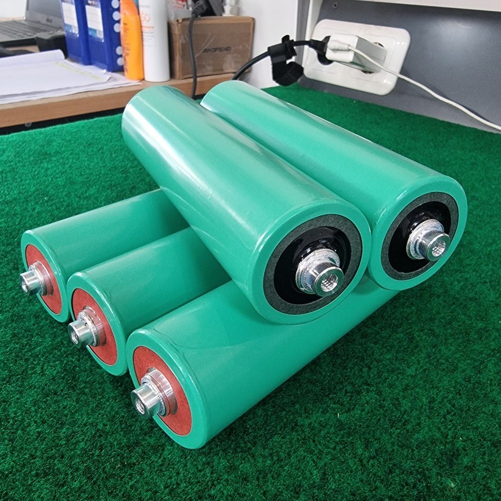 Fish Yummy Silindris Lifepo4 22Ah 3.2V 10C 46-160 High Rate Electric Vehicle Lithium Battery Power