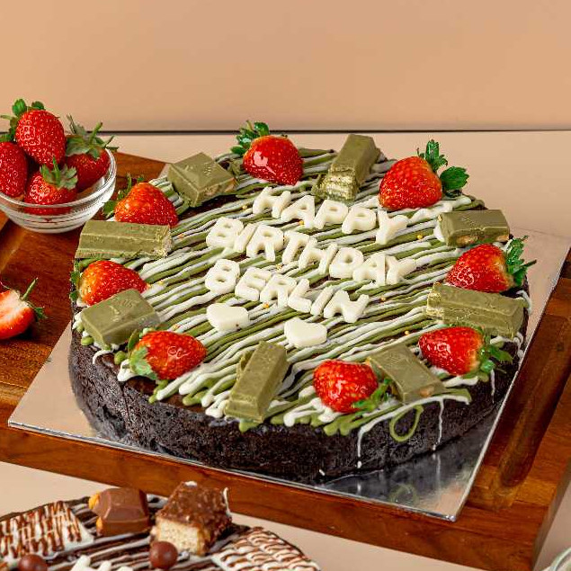 

Kawaii Matcha Berries Brownies Chan Patisserie Diameter 20cm | Birthday Cake | Custom Cake