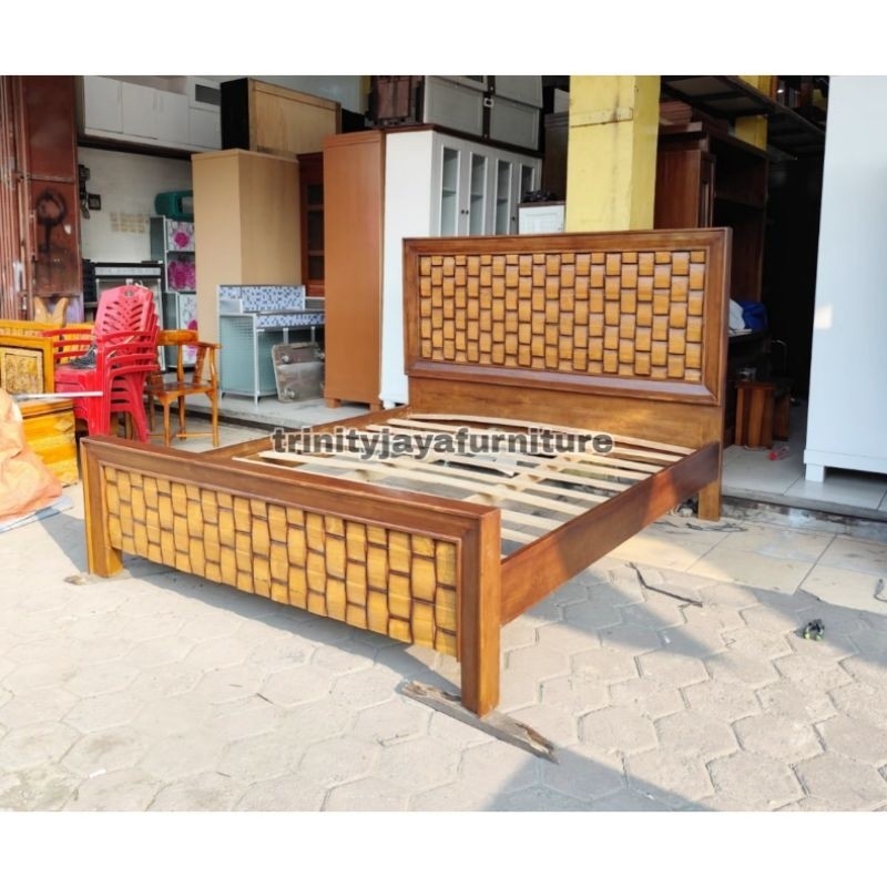 Ranjang Jati Jepara Dipan Jati Jepara Premium /Candra Furniture
