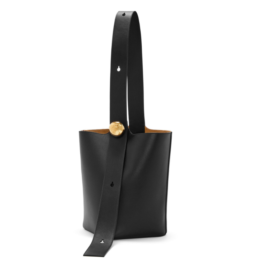 [Pre-order] Loewe medium pebble bucket bag