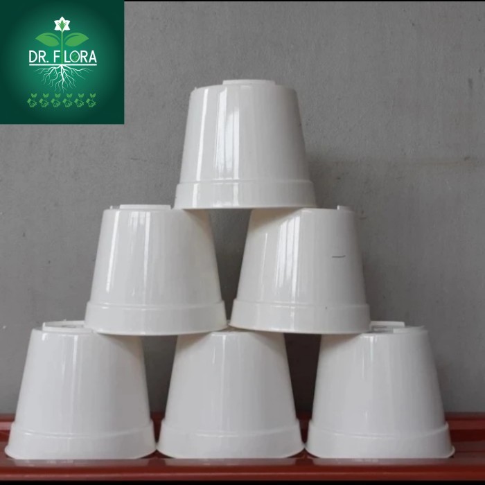 pot putih ukuran 12 - 15  - 17 - 20