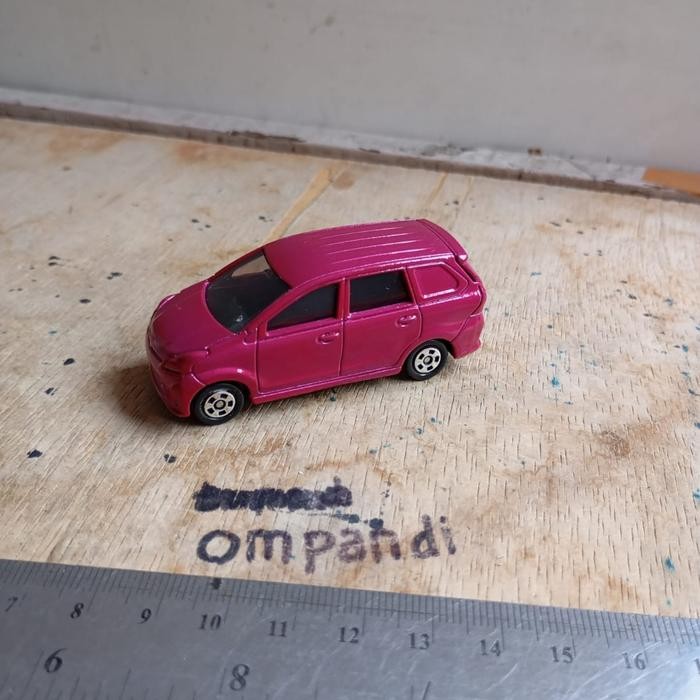 EO99 diecast tomica Toyota Avanza Veloz custom