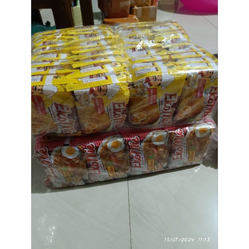 

MI - Mie Instan Ekomie Goreng/Kaldu (60gr x 40pcs) BY JJS