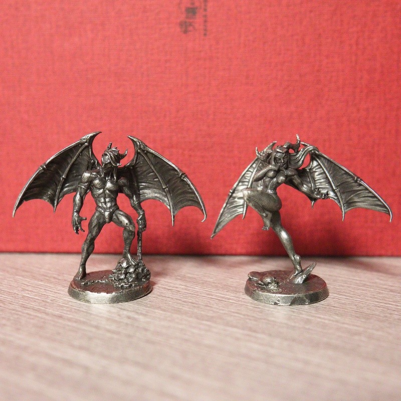 

Abyss Demon Fighting Soldiers Man Woman Model Figurines Miniatures Desktop Toy Ornaments Vintage Decorations Crafts Accessories
