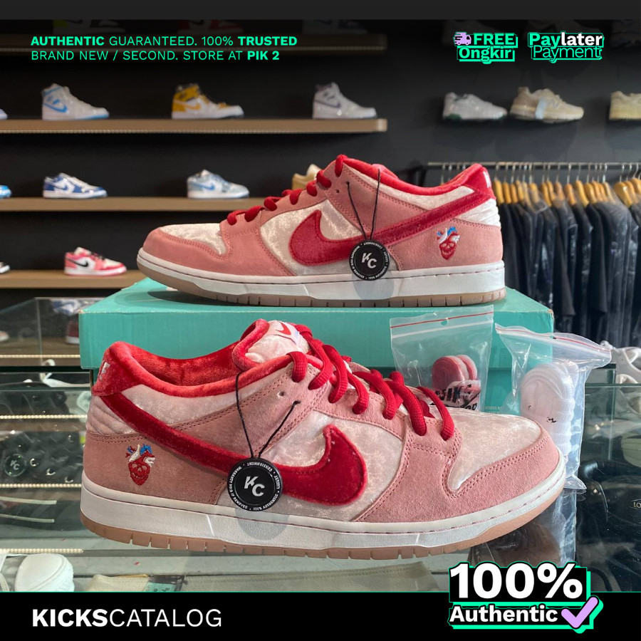 SB-Dunk-Low-StrangeLove-Skateboards-(Regular Box)-(OG-1821) - 100% Authentic | VNDS