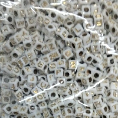 Mote Huruf Alfabet PUTIH  EMAS Abjad Manik Gelang