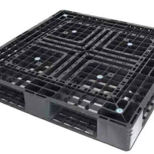 

pallet plastik UK 110xl110x15 kondisi 95%