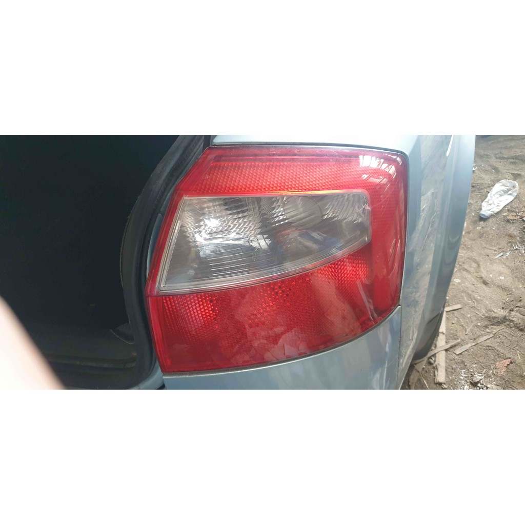 Lampu Belakang Kanan Audi A4 B6