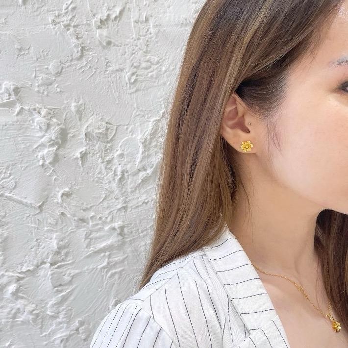 Anting / Giwang Bunga Jisoo