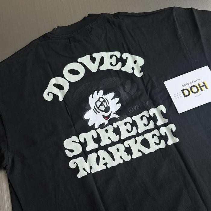 (TOP) VERDY x Dover Street Market DSM Black T-Shirt Tee (100% Authentic, 100% Original) - L (70 x 58