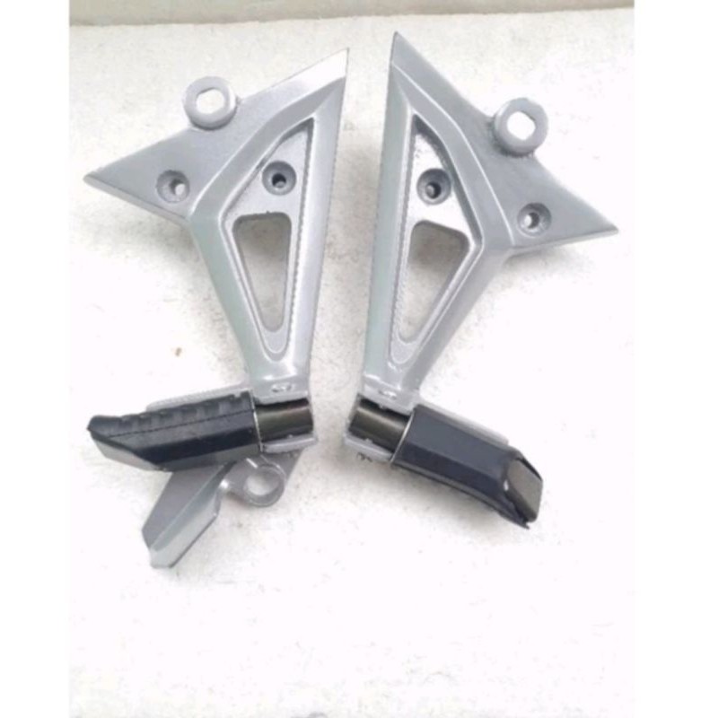 Power Footstep belakang Revo fit fi injeksi Pijakan kaki belakang Revo Fit  Injeksi