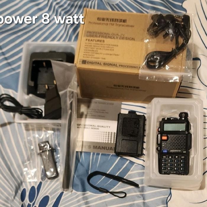 HT Baofeng UV5R walkie talkie 8 watt UHF + VHF