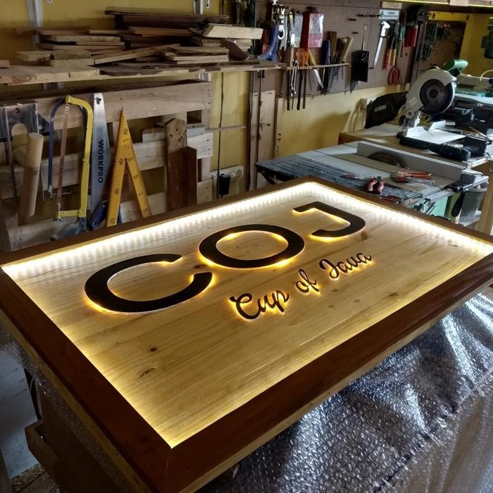 

Papan nama toko (kayu) bisa nyala, eye cathing customer - 75x75cm