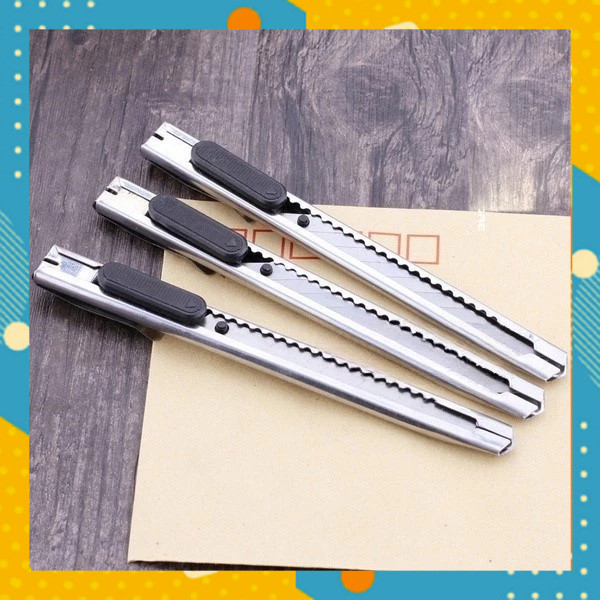 

Cutter STAINLESS STEEL KECIL Alat Potong Kertas Pisau Pemotong Alat Tulis Kantor Kater Gunting Paket BG5442B0