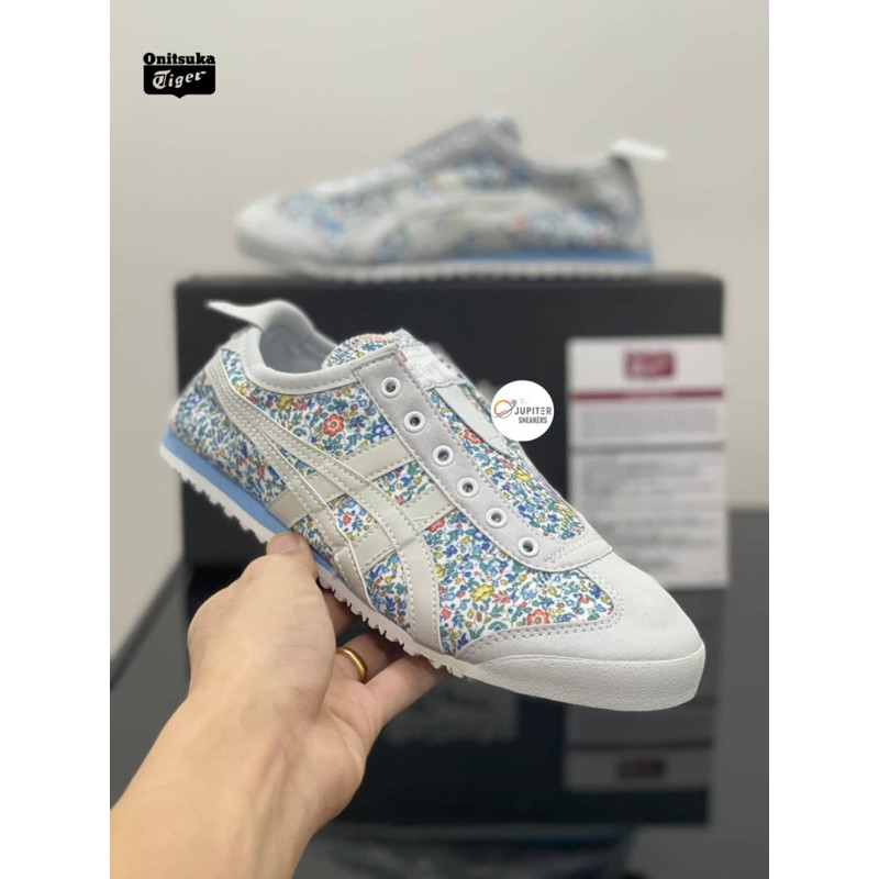 Promo Sepatu #Onitsuka Tiger Slip-On Blue Flower •Free paperbaq dan kaos kaki•