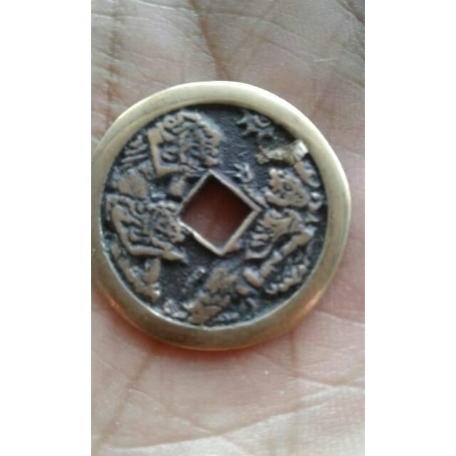 pis bolong Dewi Durga