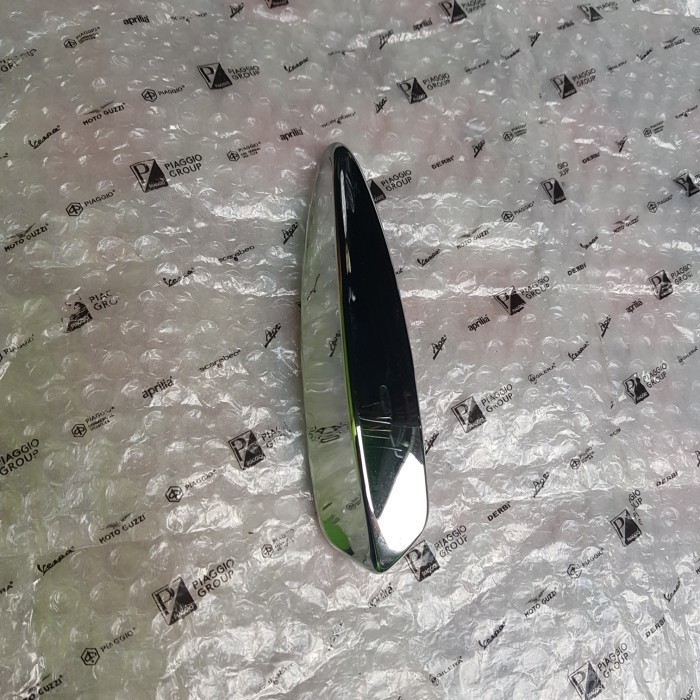 ZG99 Crest/Jengger Spakbor Depan Vespa Primavera