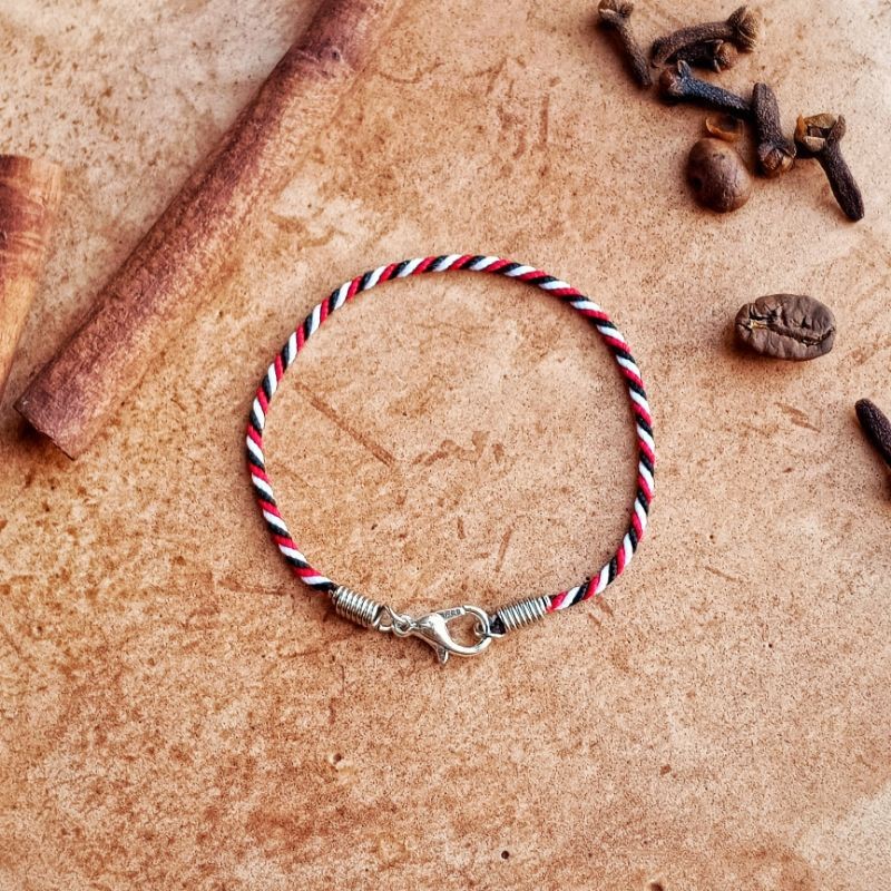 Gelang Tridatu Cantel Ori 1 mm Tipis/ Gelang Tridatu Tipis / Gelang Tridatu Khas Bali / Gelang Bali 