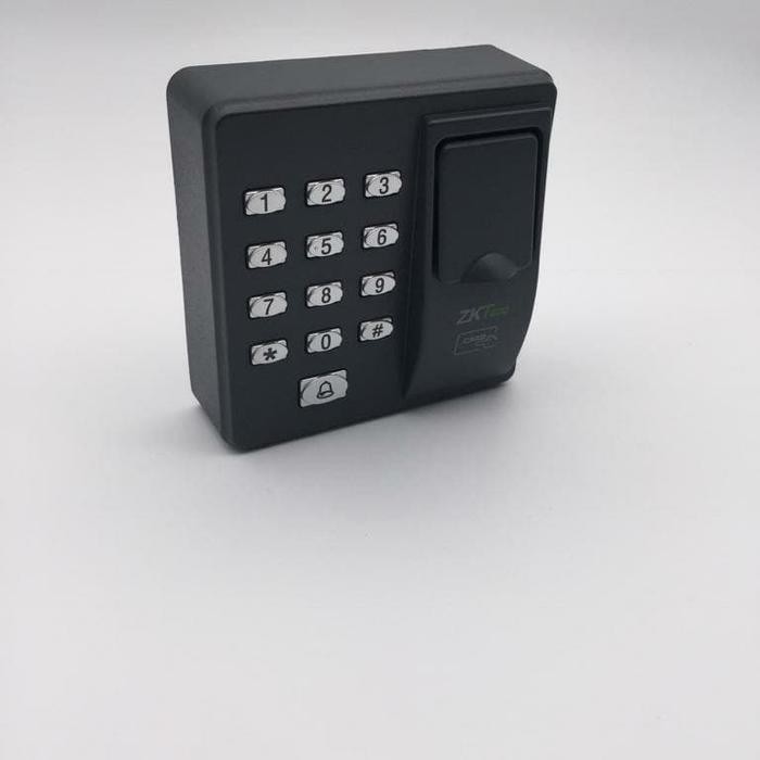 

X6 access door