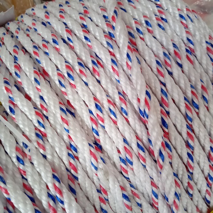 

Tali Tambang PPD 4 5 6 7 8 9 10 12MM / Tali Ikat Mobil / Ikat Truk Harga Kiloan