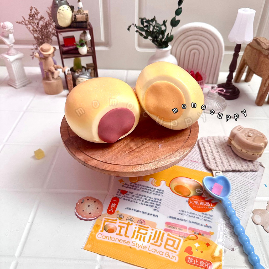 MOMOCUPPY cantonese style lava bun squishy by Hachimi
