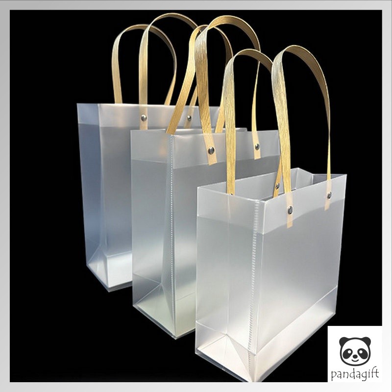 

Tas Mika PP Doff Polos Transparan / Goodie Bag / Tas Hampers / Tas Souvenir Doff Polos - GG0610