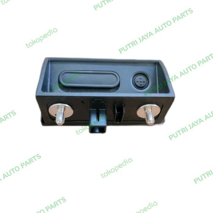 

TOMBOL SWITCH BACK DOOR PINTU BAGASI HONDA HR-V CR-V 2016-2018 ORIGINA