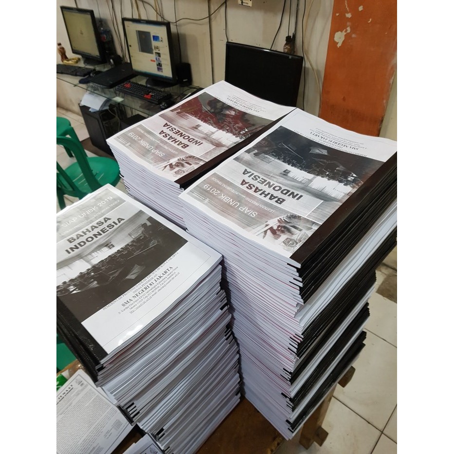 

JASA JILID LAKBAN / BIASA /LAKBAN MIKA - A5, TIPIS