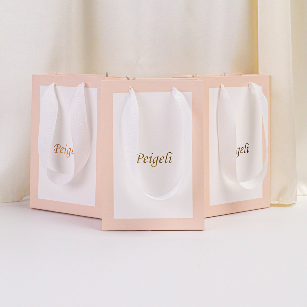 

24pcs Luxury Wedding Dinner Party Gift Tote Paper Bag White Pink Cardboard Custom Logo Shopping Clothing Travel Storage Bags