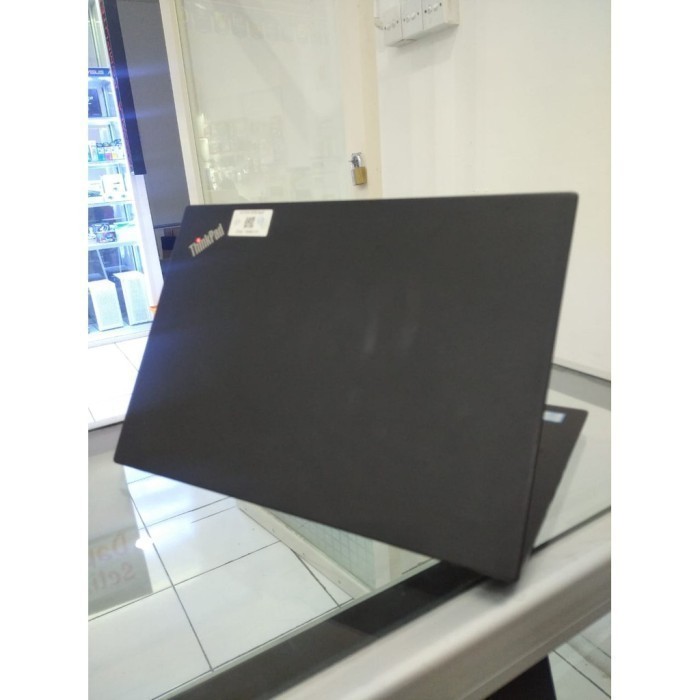 Lenovo X390 ssd 512GB core i7 gen8 Ram 16GB